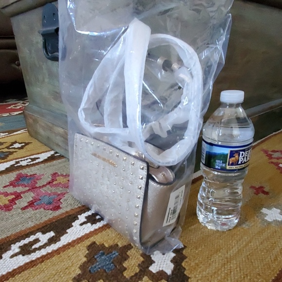 Michael Kors Mini Selma Gold Studded Crossbody bag - Picture 7 of 8